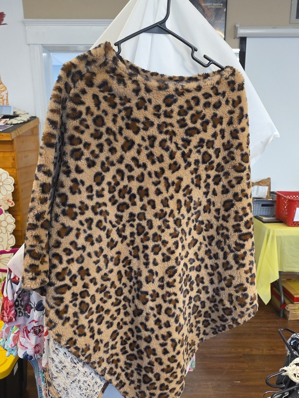 Faux Fur Leopard Print Poncho - Tan/Black